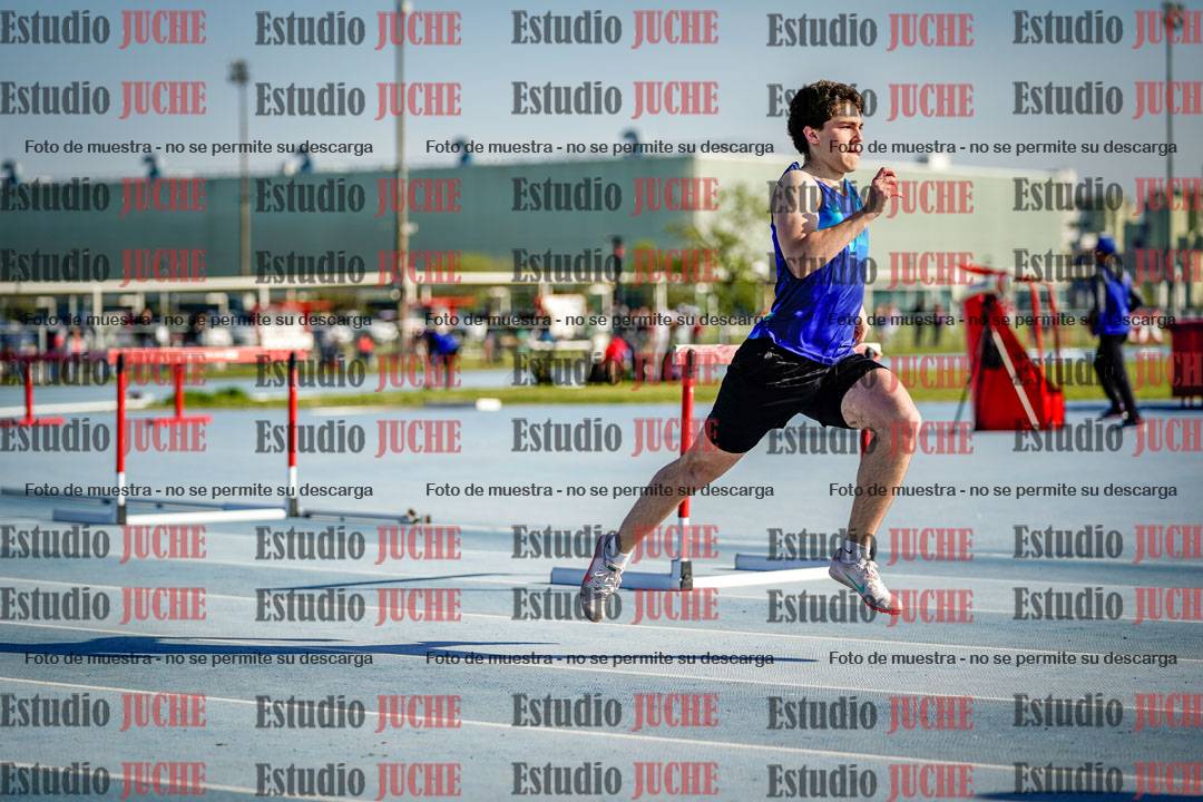 Fotos de los 400 m con vallas de varones