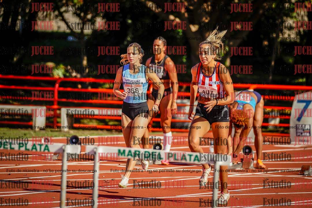 Fotos de los 100 m con vallas de mujeres - hepta 1