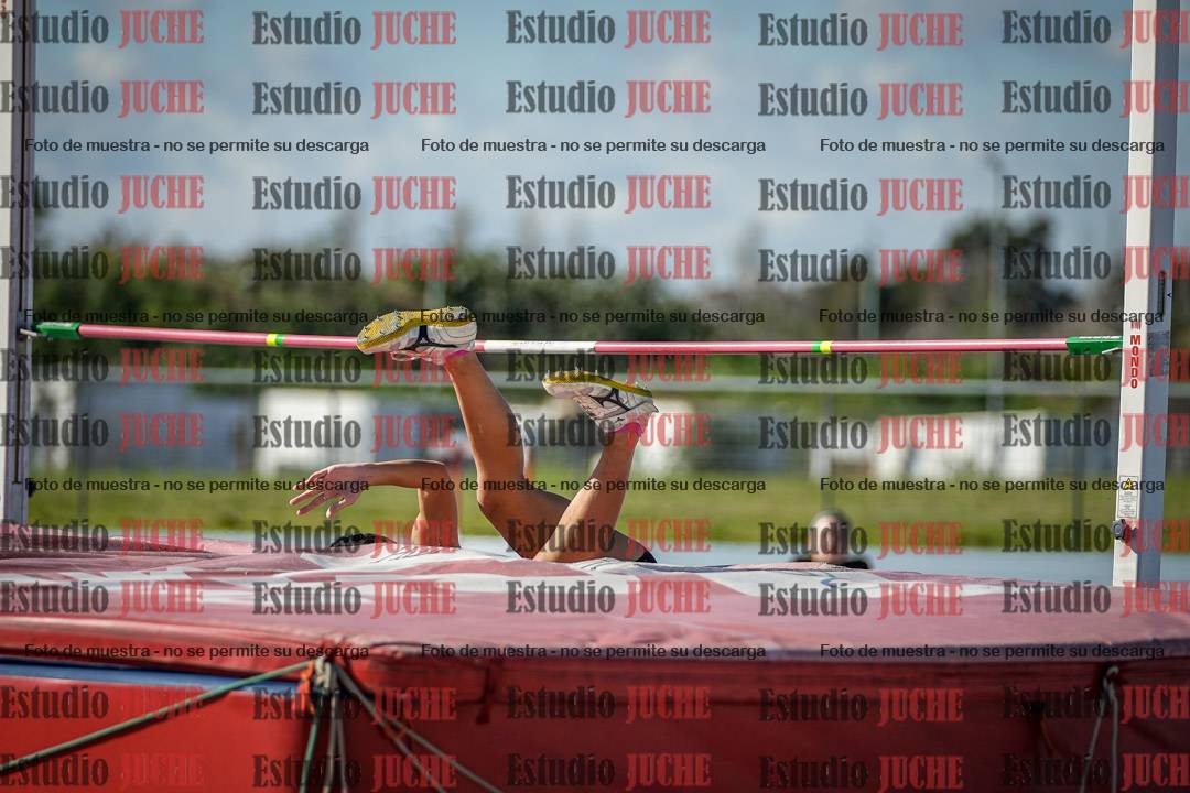 Fotos del salto en alto de mujeres