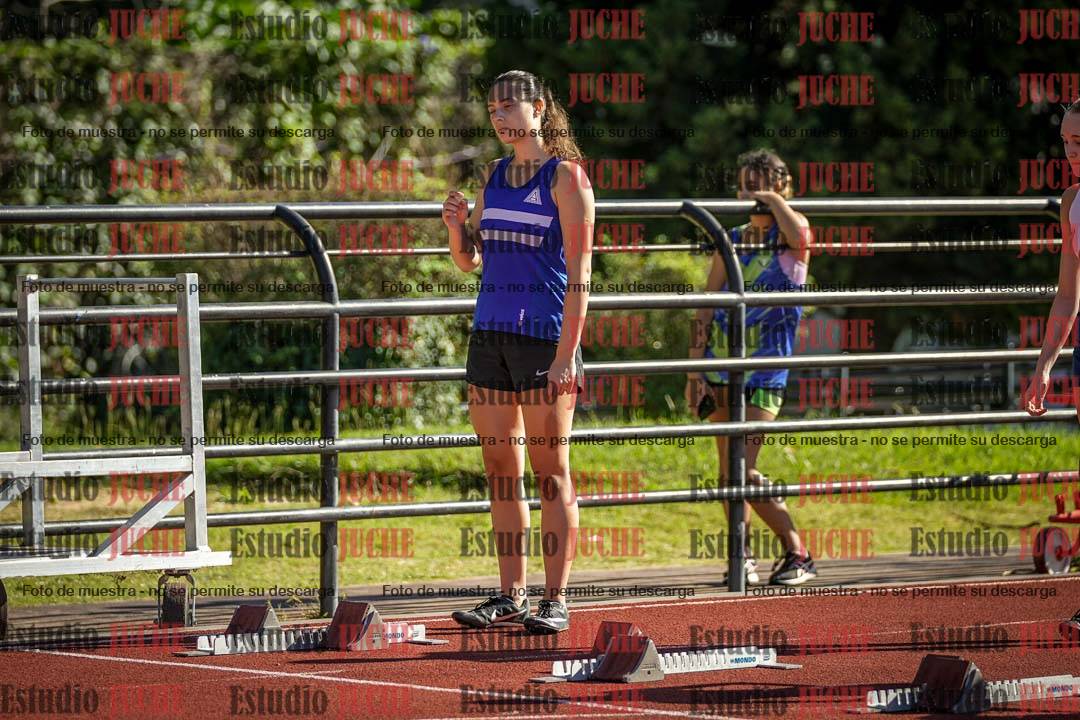 Fotos de los 100 m con vallas de mujeres