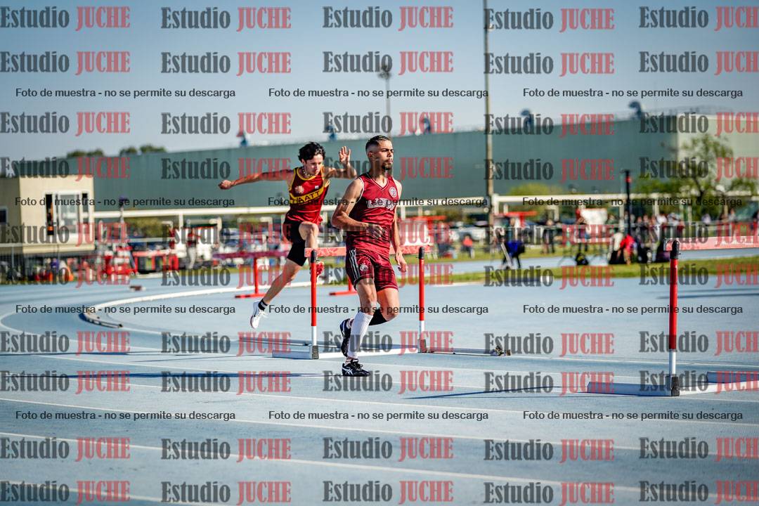Fotos de los 400 m con vallas de varones