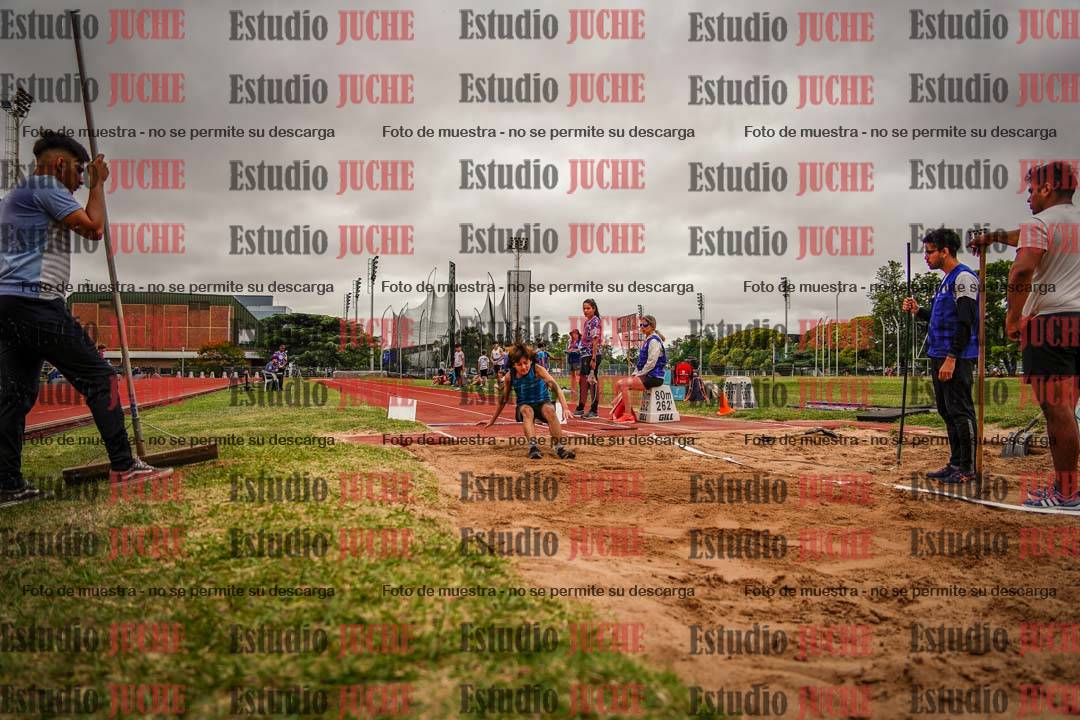 Fotos del salto en largo de varones - U14