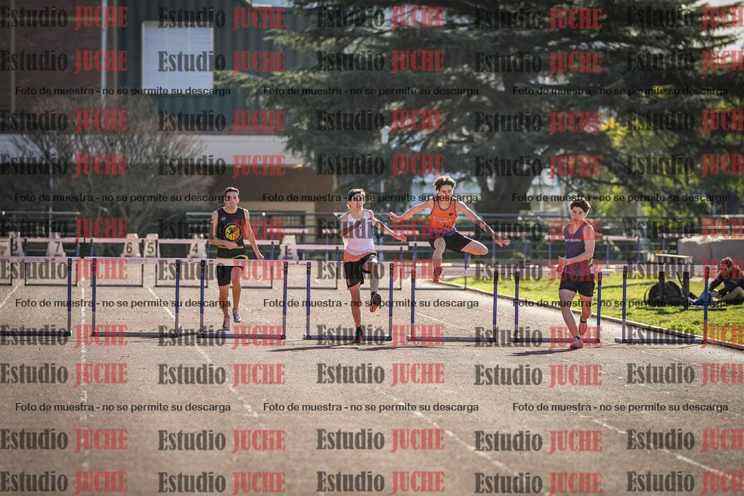 Fotos de los 400 m con vallas de varones