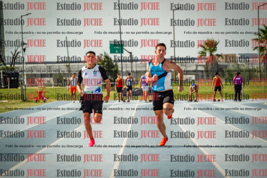 Fotos de los 100 m llanos de varones