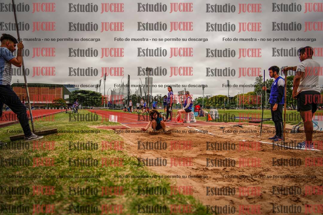Fotos del salto en largo de varones - U14