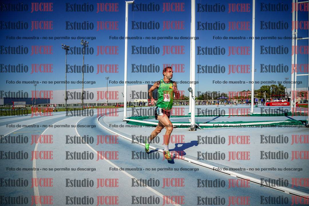 Fotos de los 5000 m de mujeres y varones - serie 1