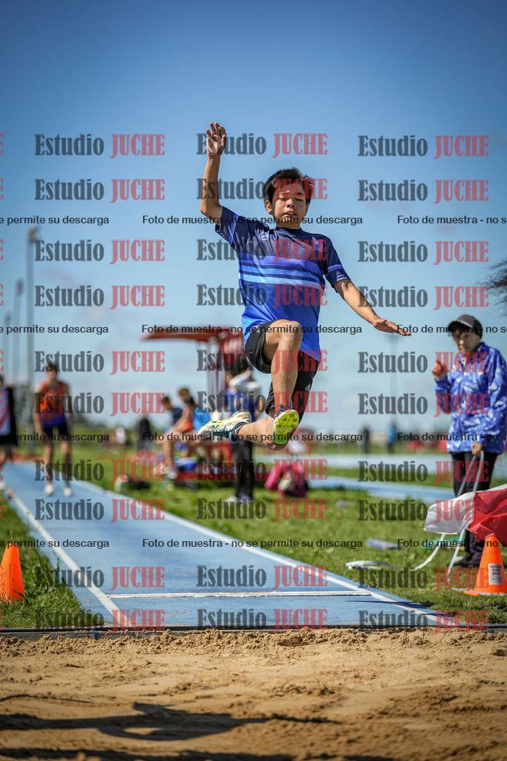 Fotos del salto en largo de varones - U14
