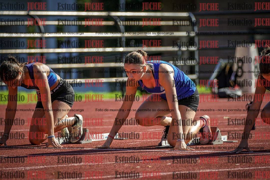 Fotos de los 100 m con vallas de mujeres