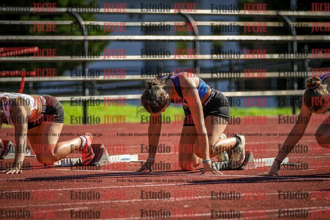 Fotos de los 100 m con vallas de mujeres