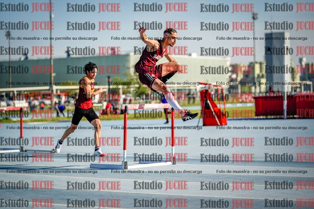 Fotos de los 400 m con vallas de varones
