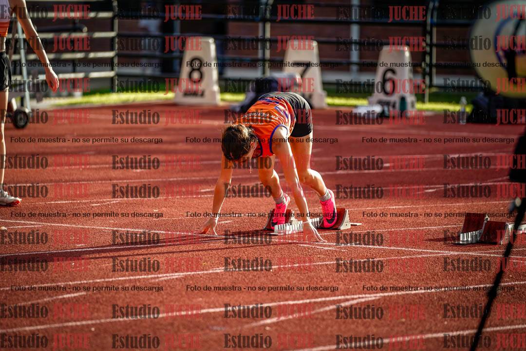 Fotos de los 100 m con vallas de mujeres