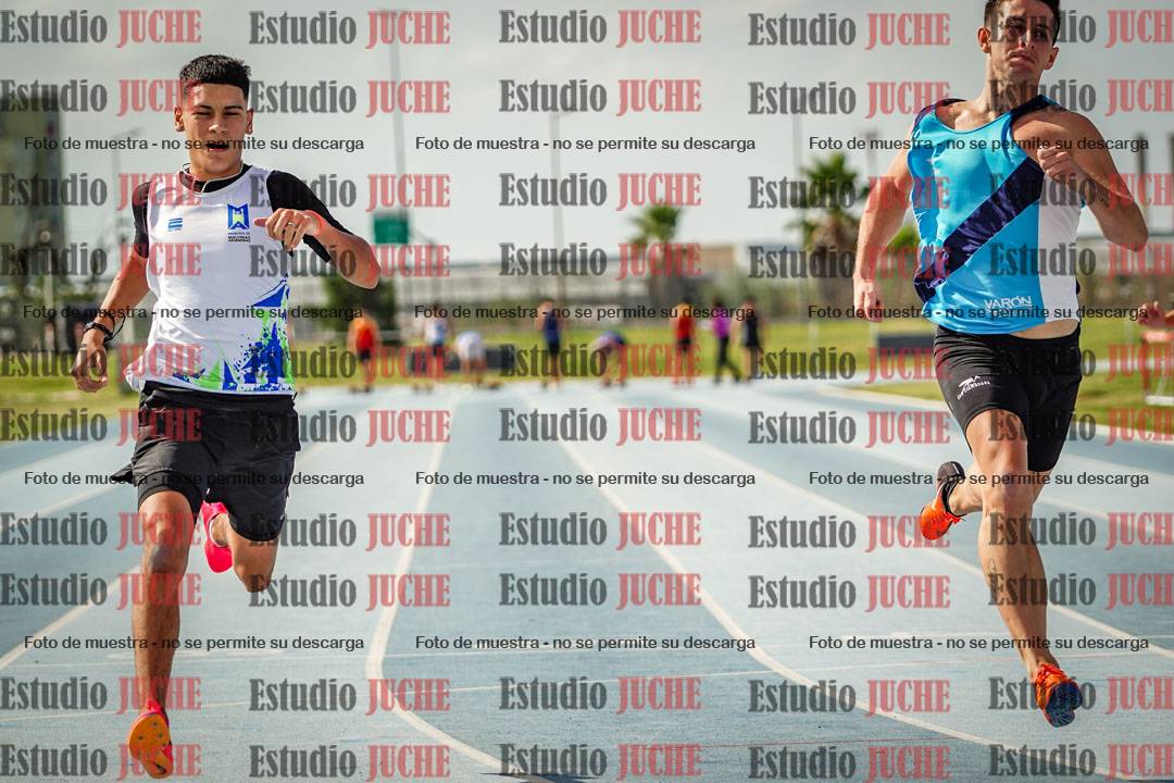 Fotos de los 100 m llanos de varones