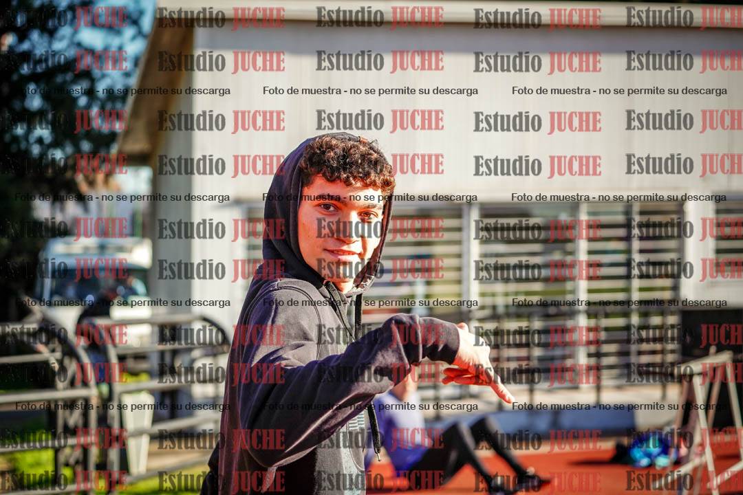 Fotos de los 400 m con vallas de varones