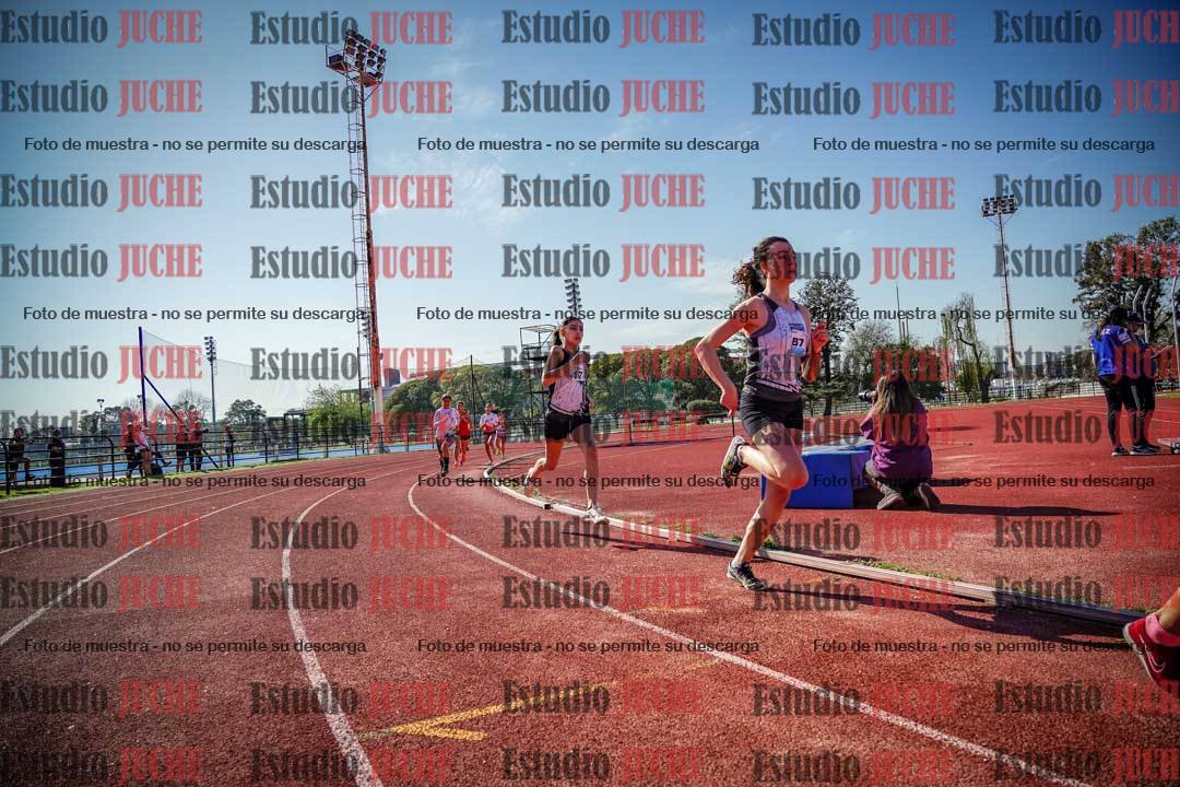 Fotos de los 600 m llanos de mujeres - U16