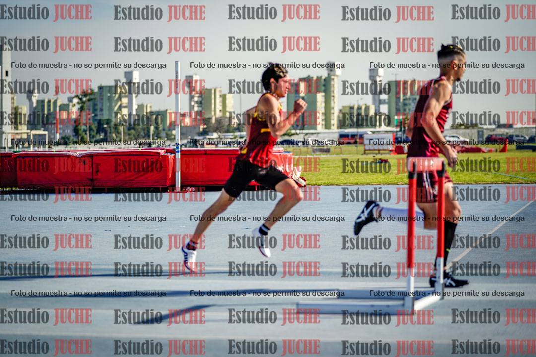 Fotos de los 400 m con vallas de varones
