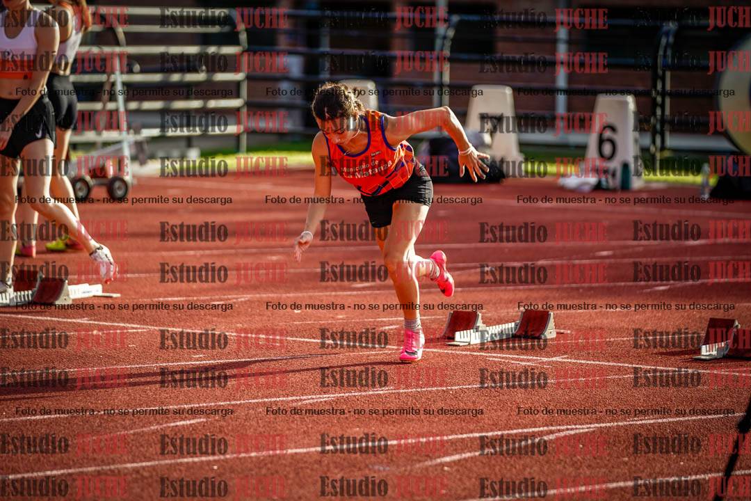 Fotos de los 100 m con vallas de mujeres