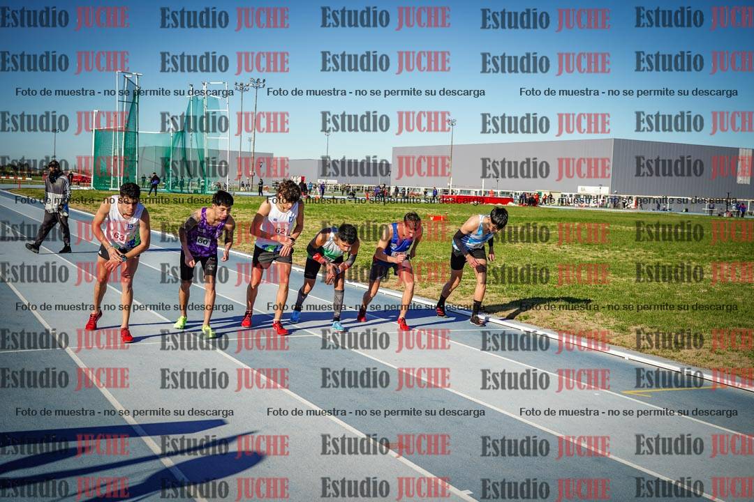 Fotos de los 3000 m con obstáculos de varones