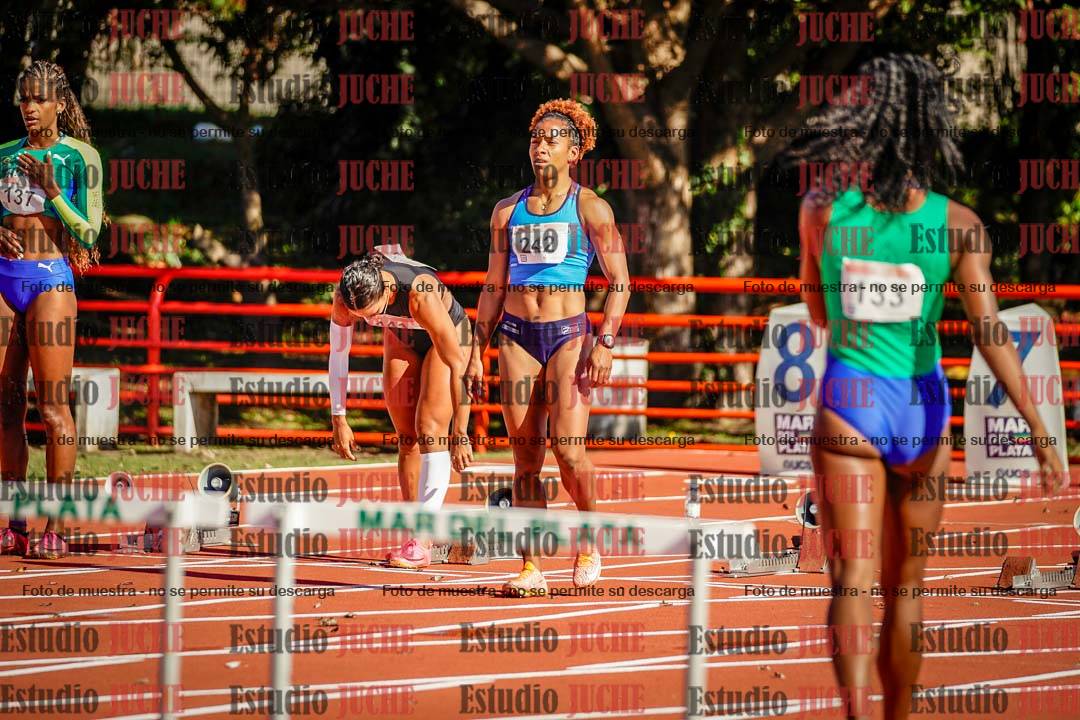 Fotos de los 100 m con vallas de mujeres - hepta 1