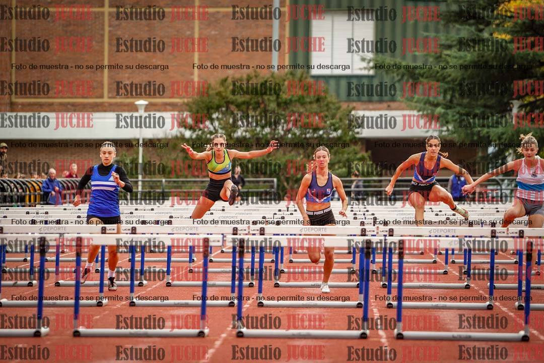 Fotos de los 100 m con vallas de mujeres