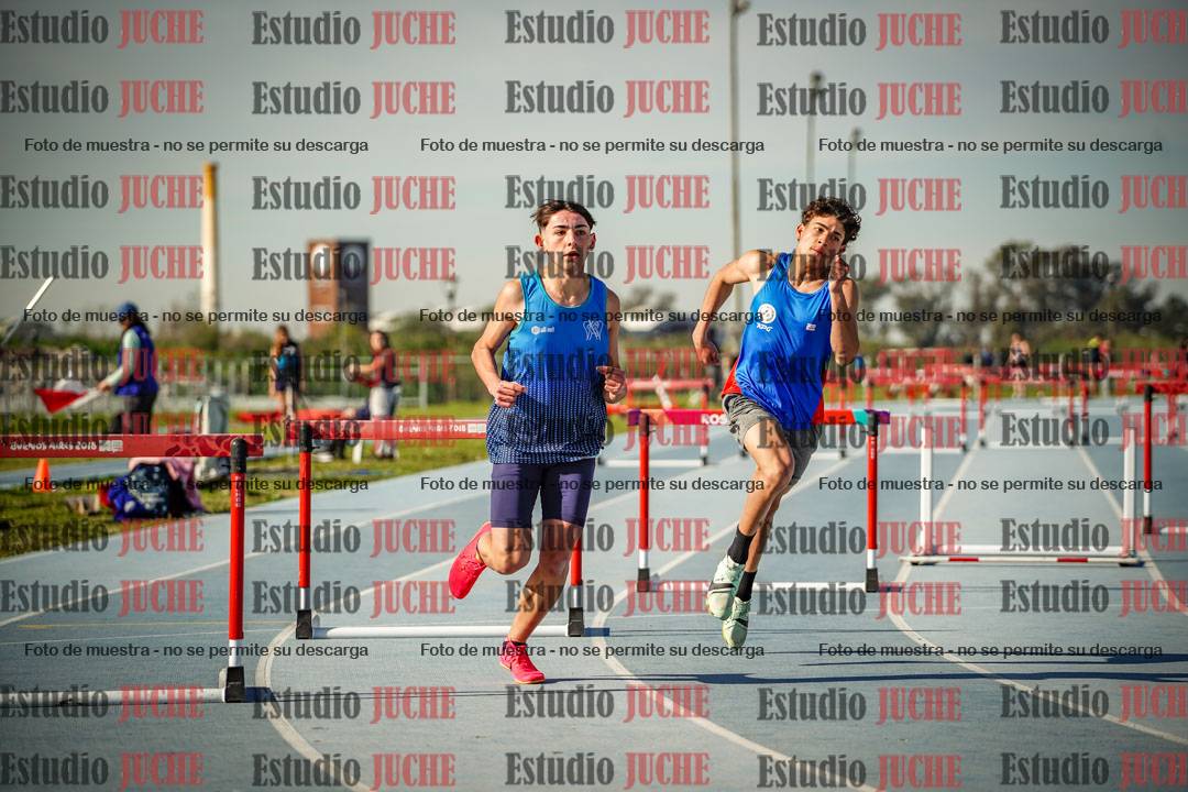 Fotos de los 400 m con vallas de varones
