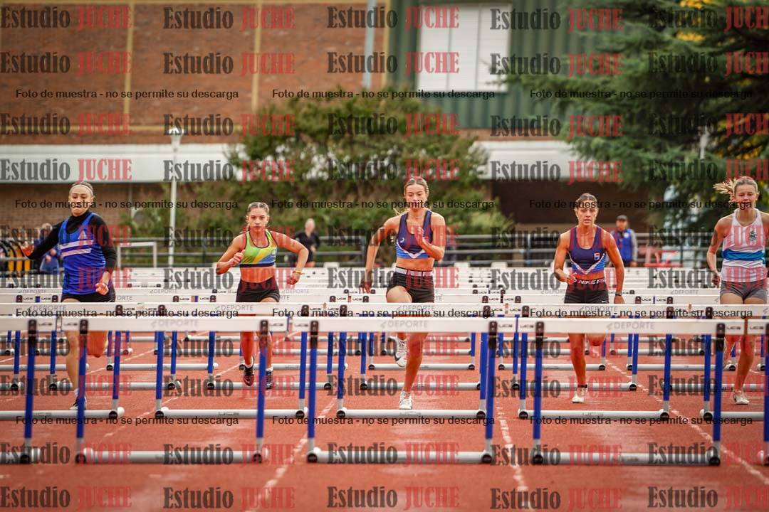 Fotos de los 100 m con vallas de mujeres
