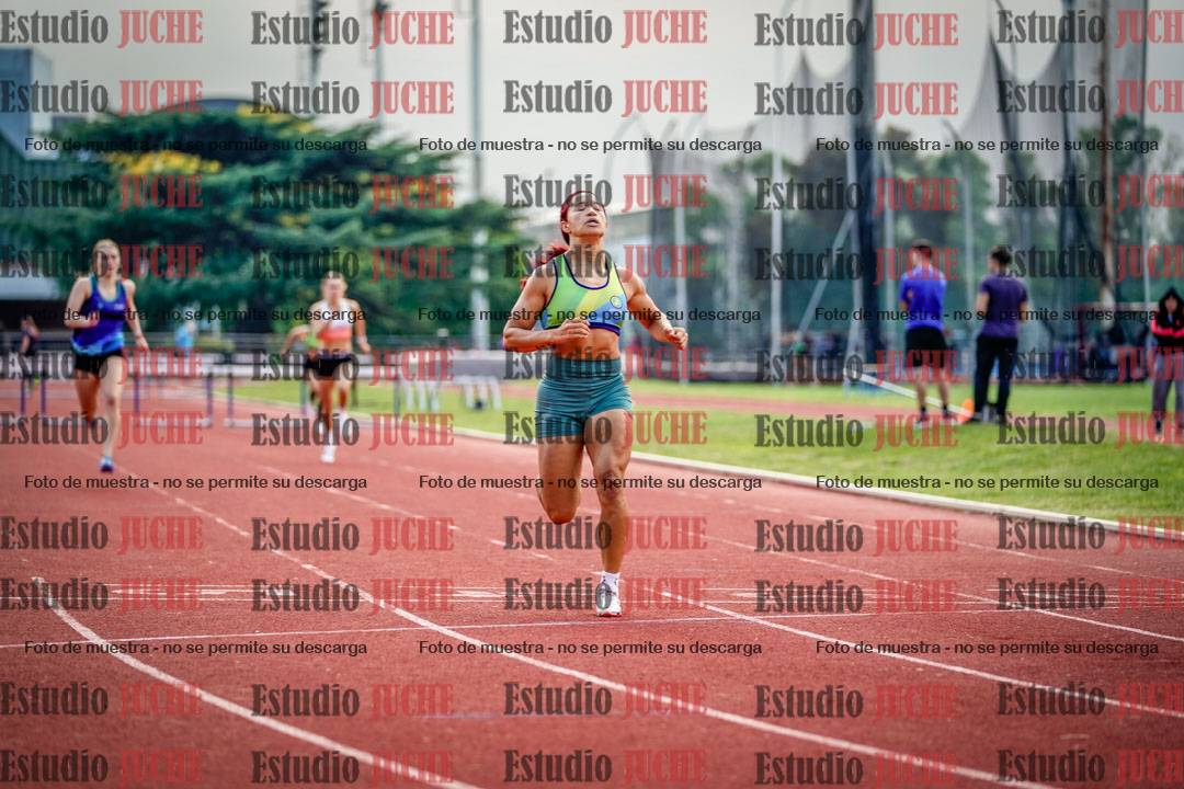 Fotos de los 400 m con vallas de mujeres