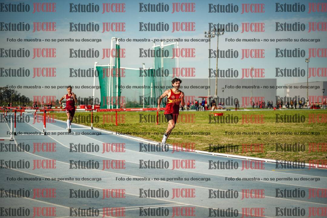 Fotos de los 400 m con vallas de varones