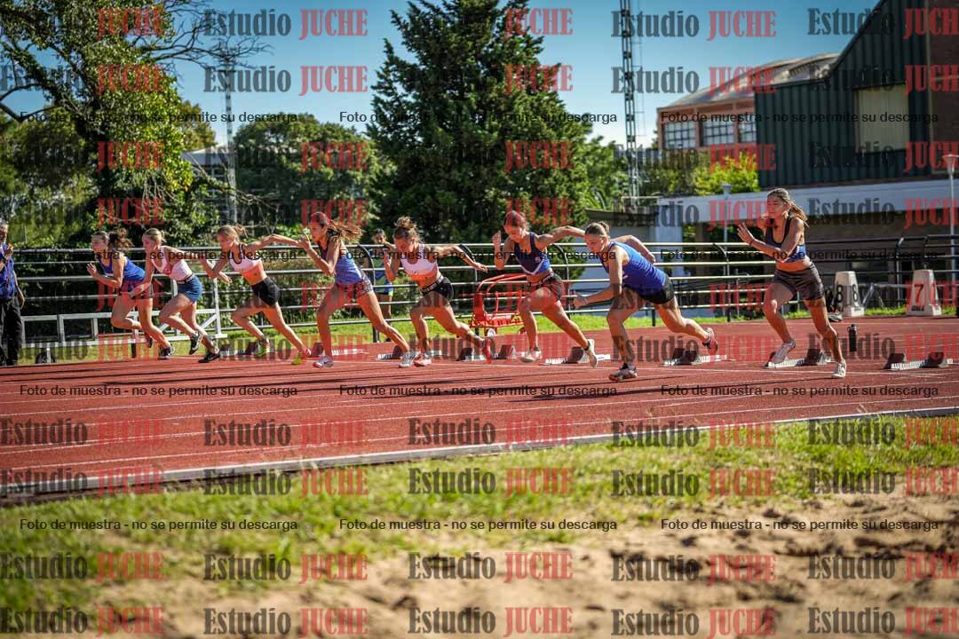 Fotos de los 100 m con vallas de mujeres