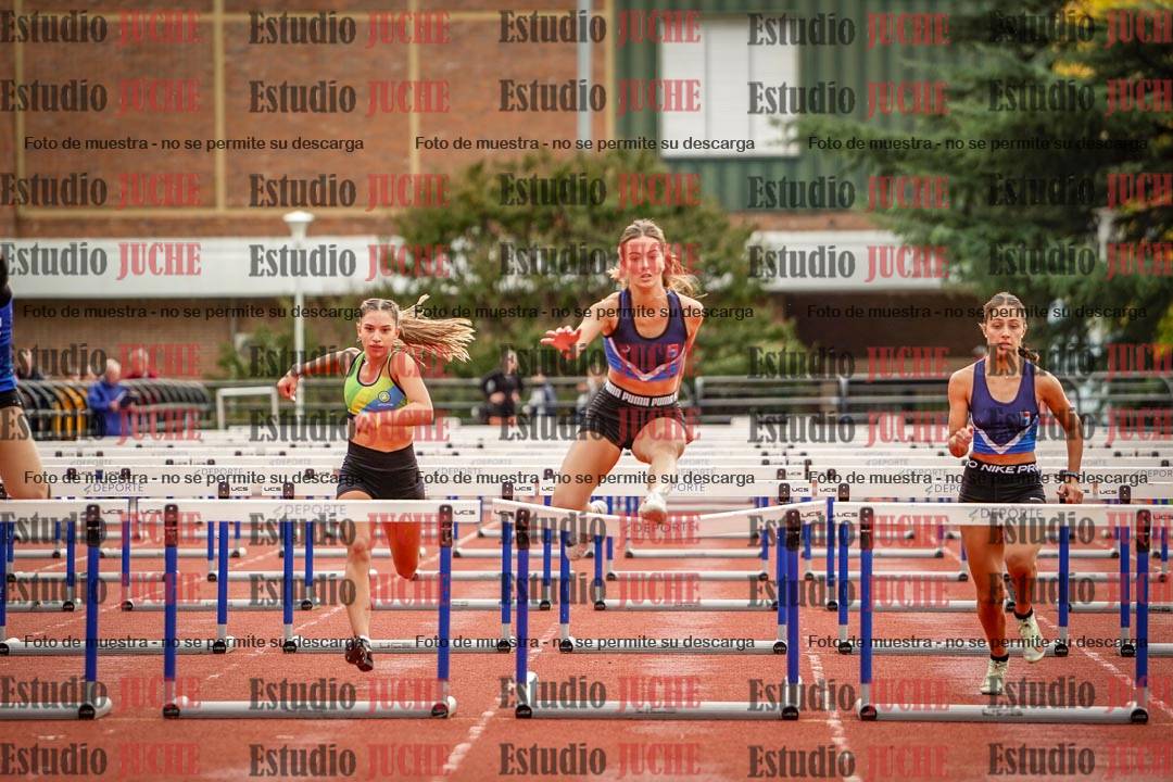 Fotos de los 100 m con vallas de mujeres