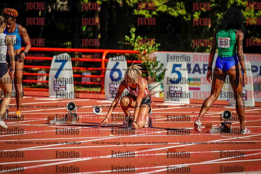 Fotos de los 100 m con vallas de mujeres - hepta 1