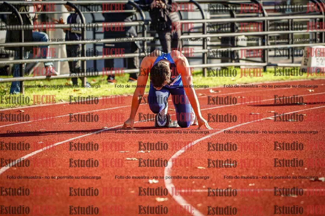 Fotos de los 400 m con vallas de varones