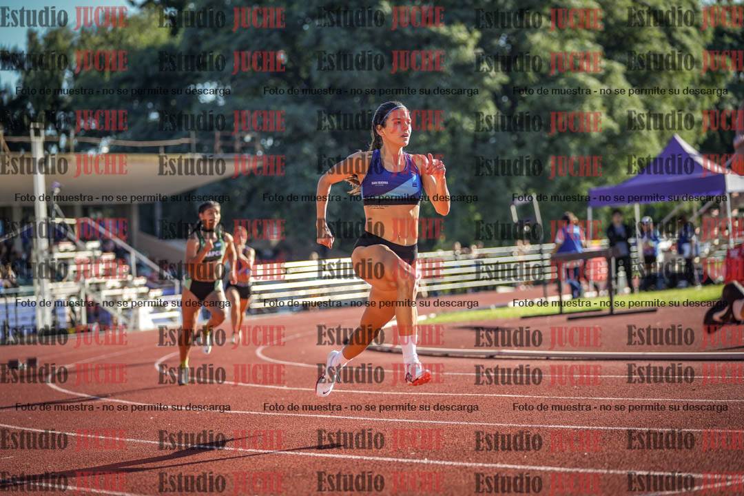 Fotos de los 400 m con vallas de mujeres