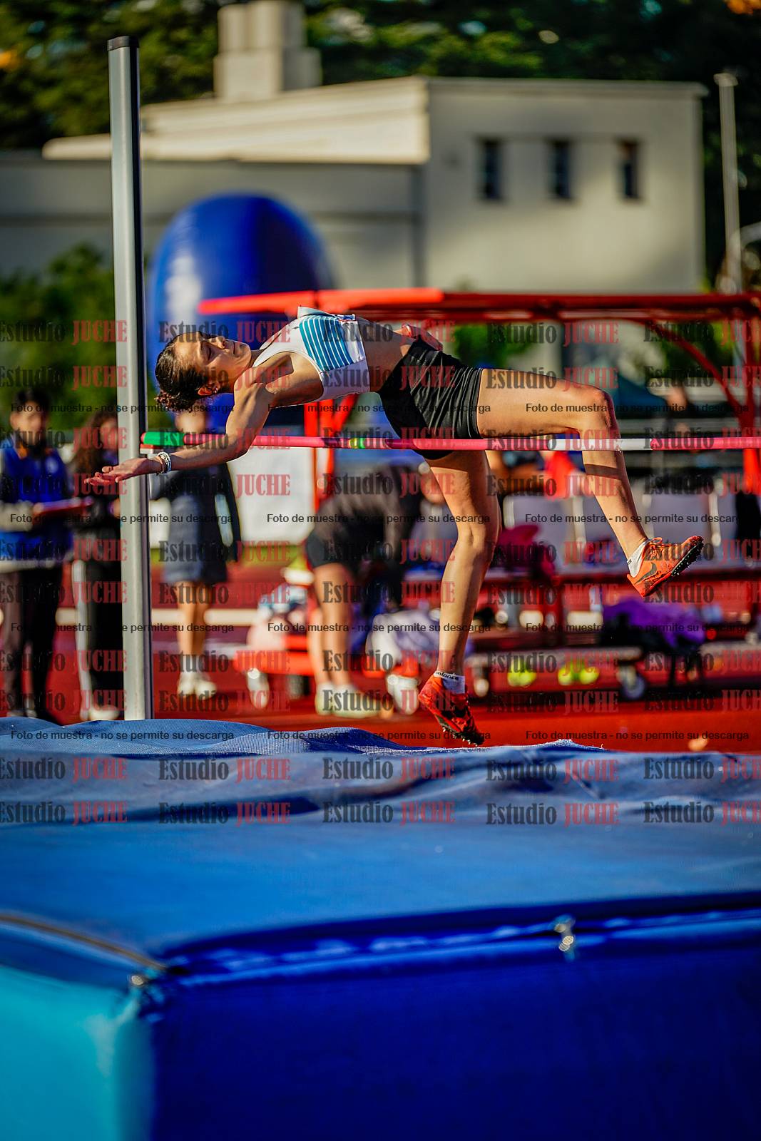 Fotos del salto en alto de mujeres