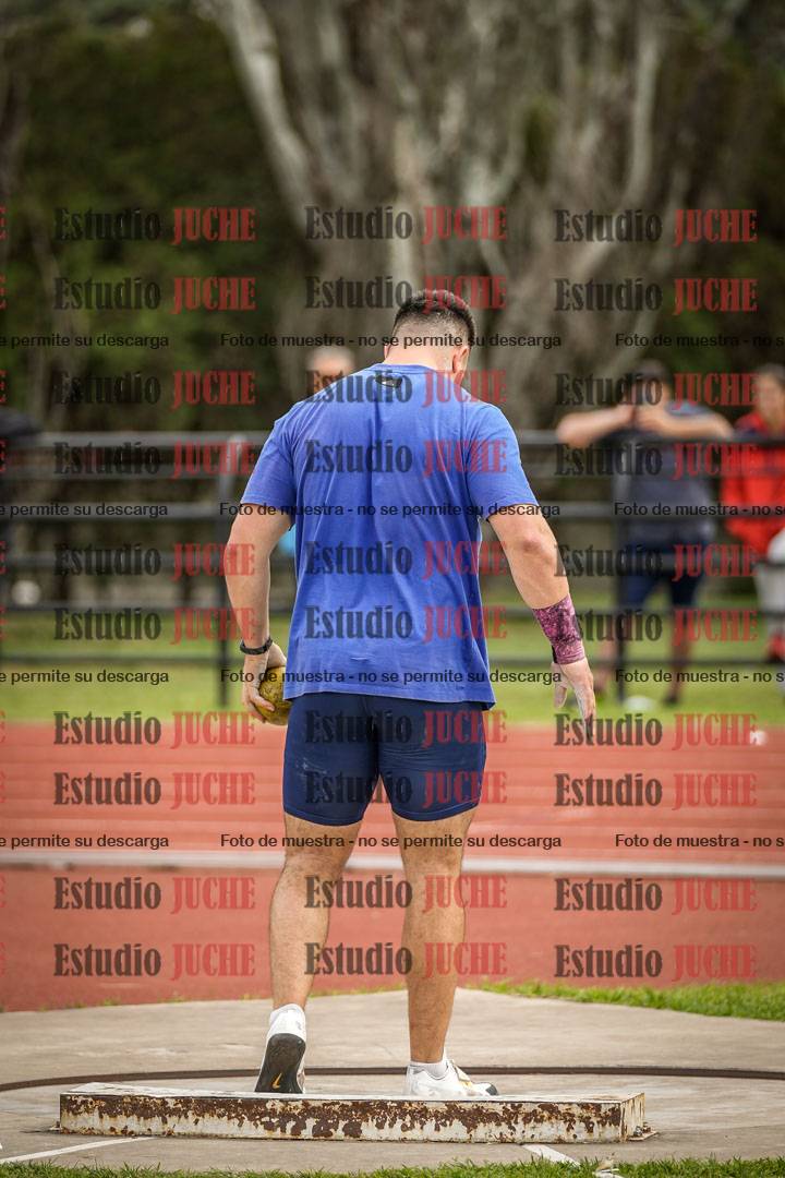 Fotos del lanzamiento de bala de varones