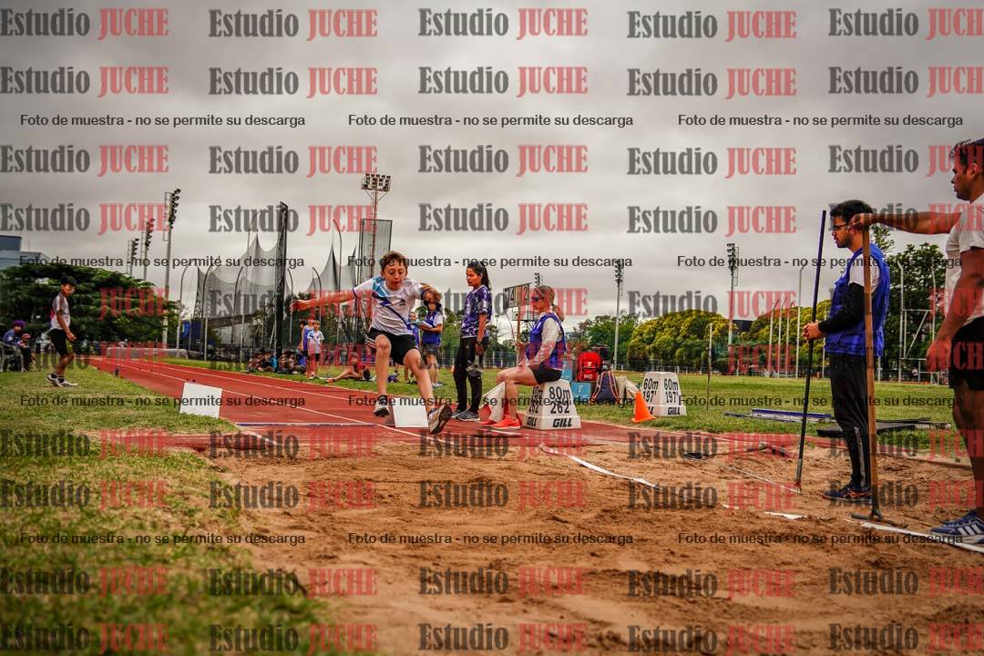 Fotos del salto en largo de varones - U14