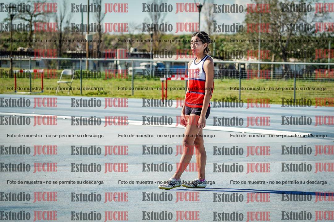 Fotos del salto en alto de mujeres