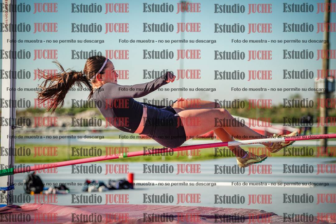 Fotos del salto en alto de mujeres - heptatlón 2
