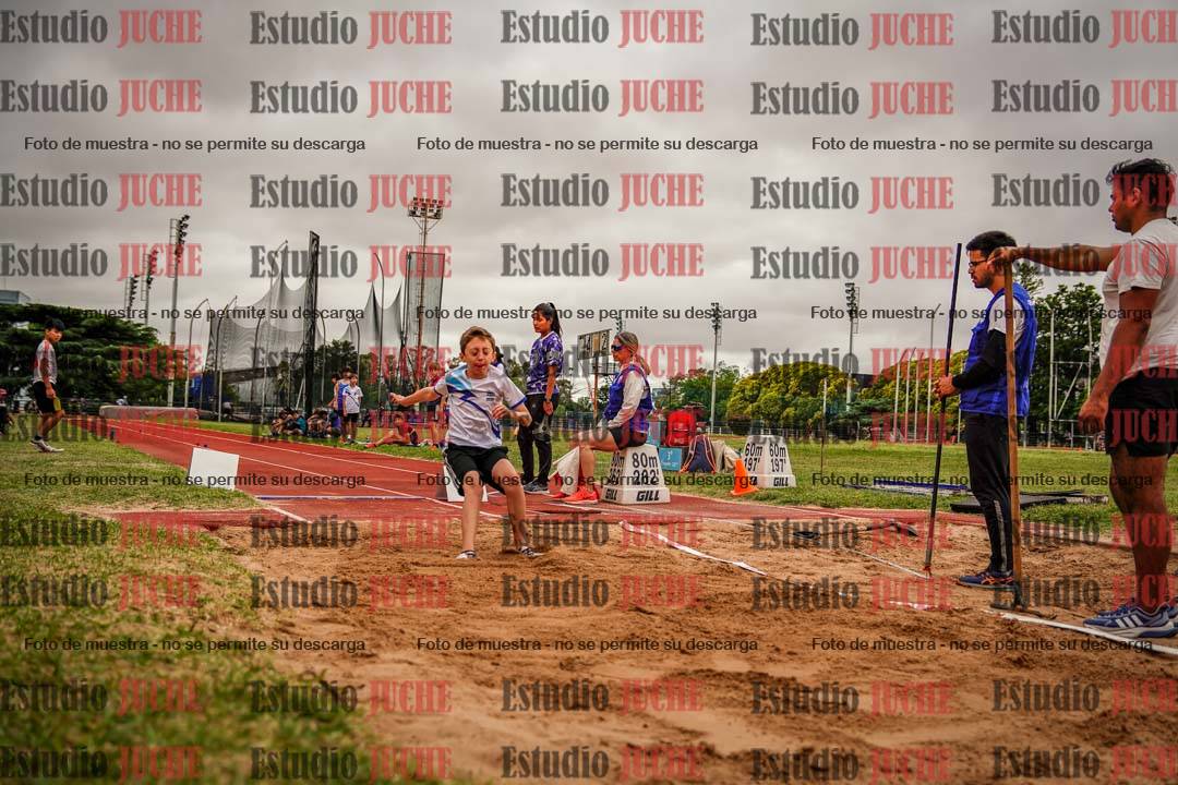 Fotos del salto en largo de varones - U14