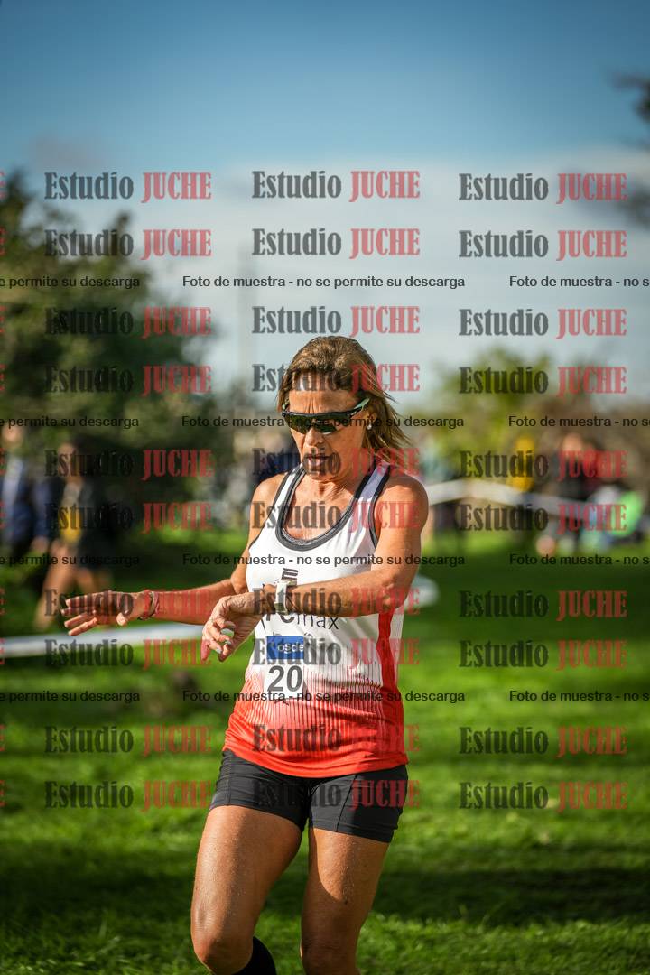 Fotos de la llegada del cross de 4000 m - mujeres