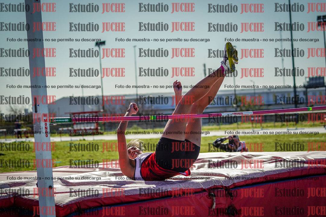 Fotos del salto en alto de mujeres