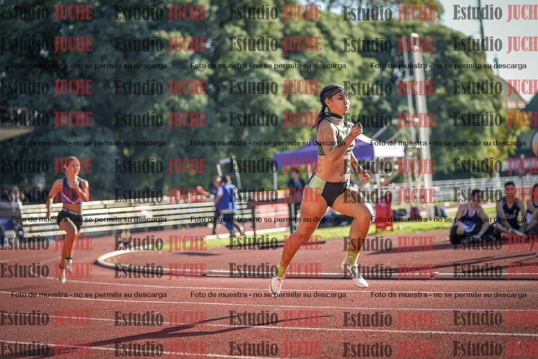 Fotos de los 400 m con vallas de mujeres