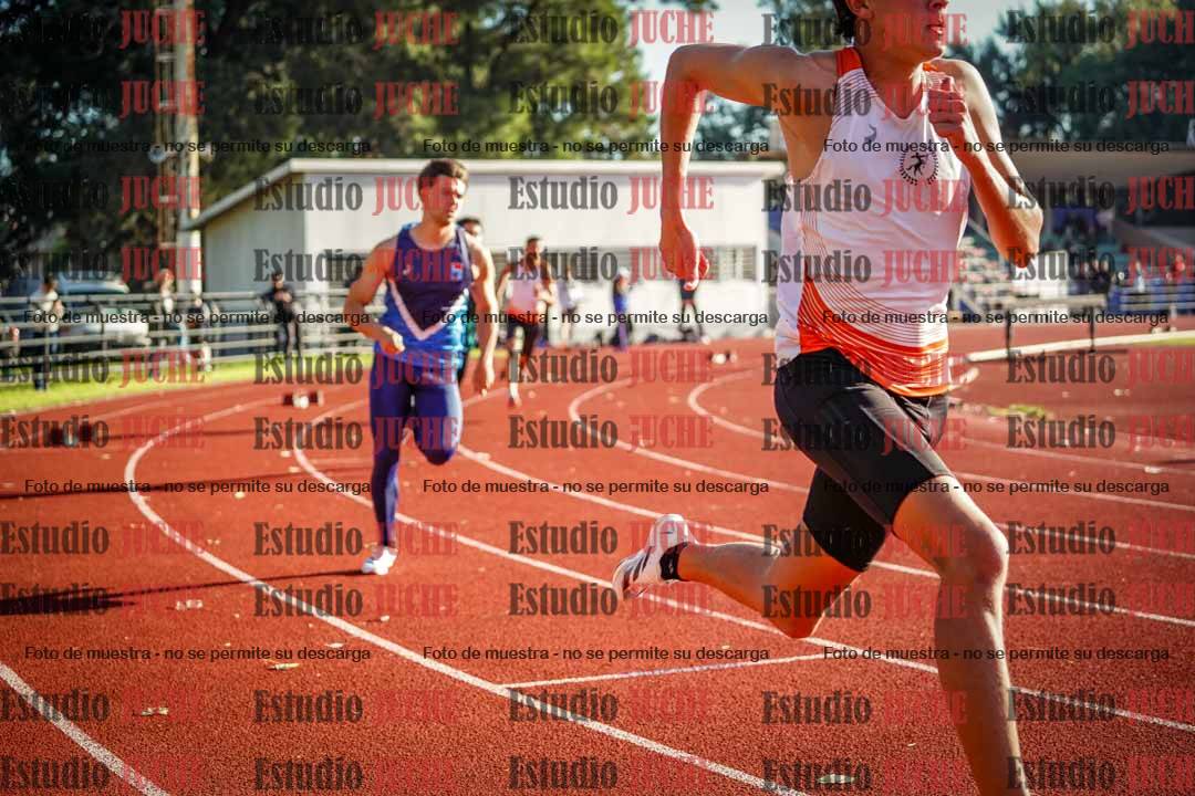 Fotos de los 400 m con vallas de varones