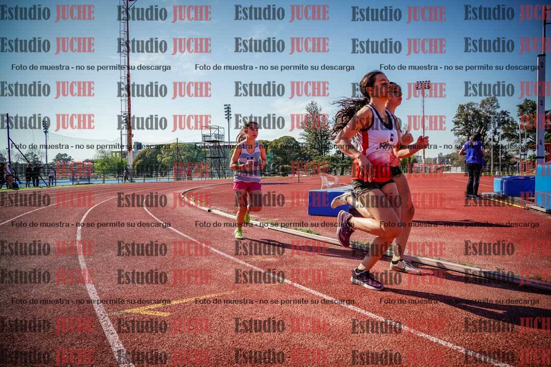 Fotos de los 600 m llanos de mujeres - U16