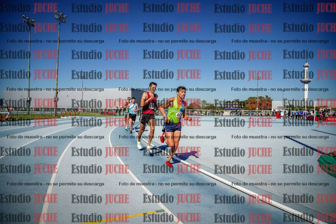 Fotos de los 5000 m de mujeres y varones - serie 1