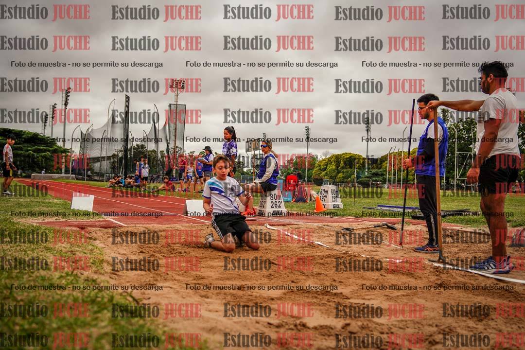 Fotos del salto en largo de varones - U14