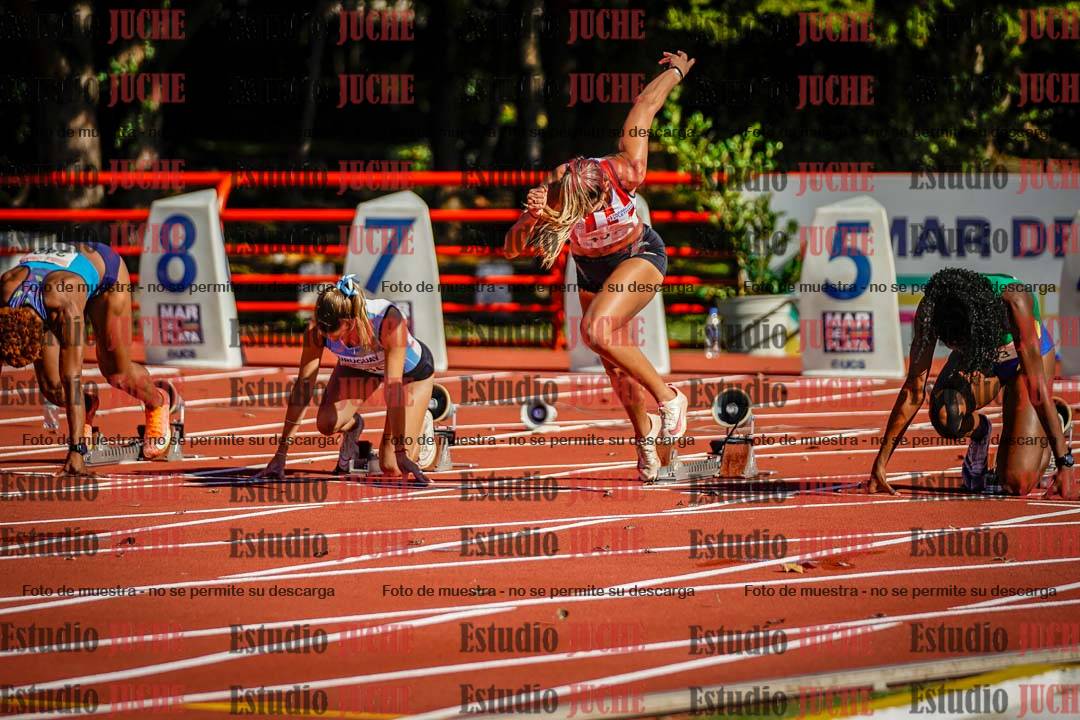 Fotos de los 100 m con vallas de mujeres - hepta 1