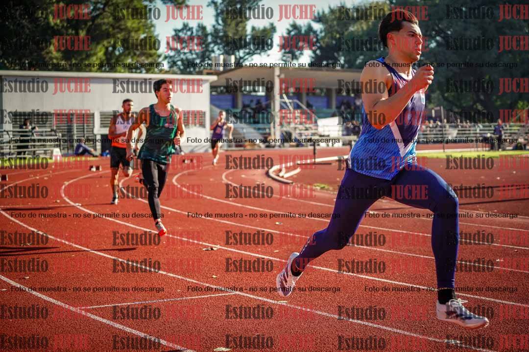Fotos de los 400 m con vallas de varones