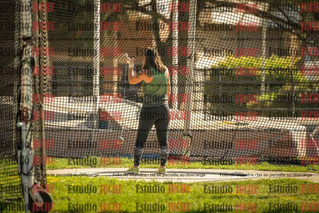 Fotos del lanzamiento de martillo de mujeres