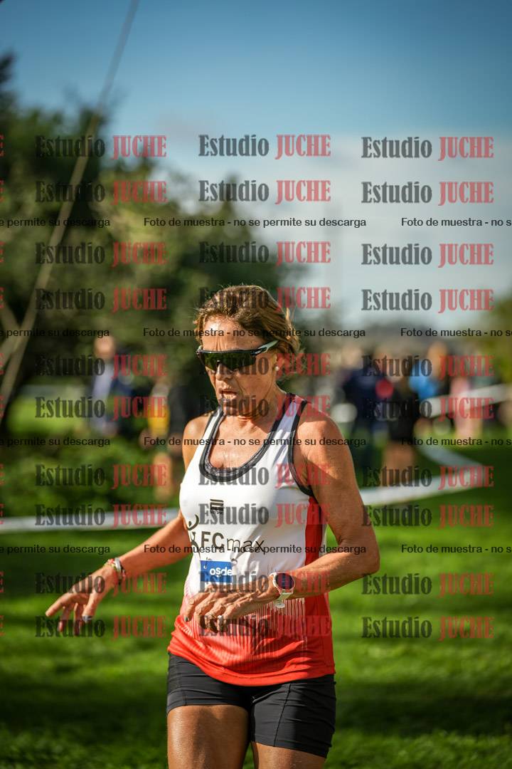 Fotos de la llegada del cross de 4000 m - mujeres