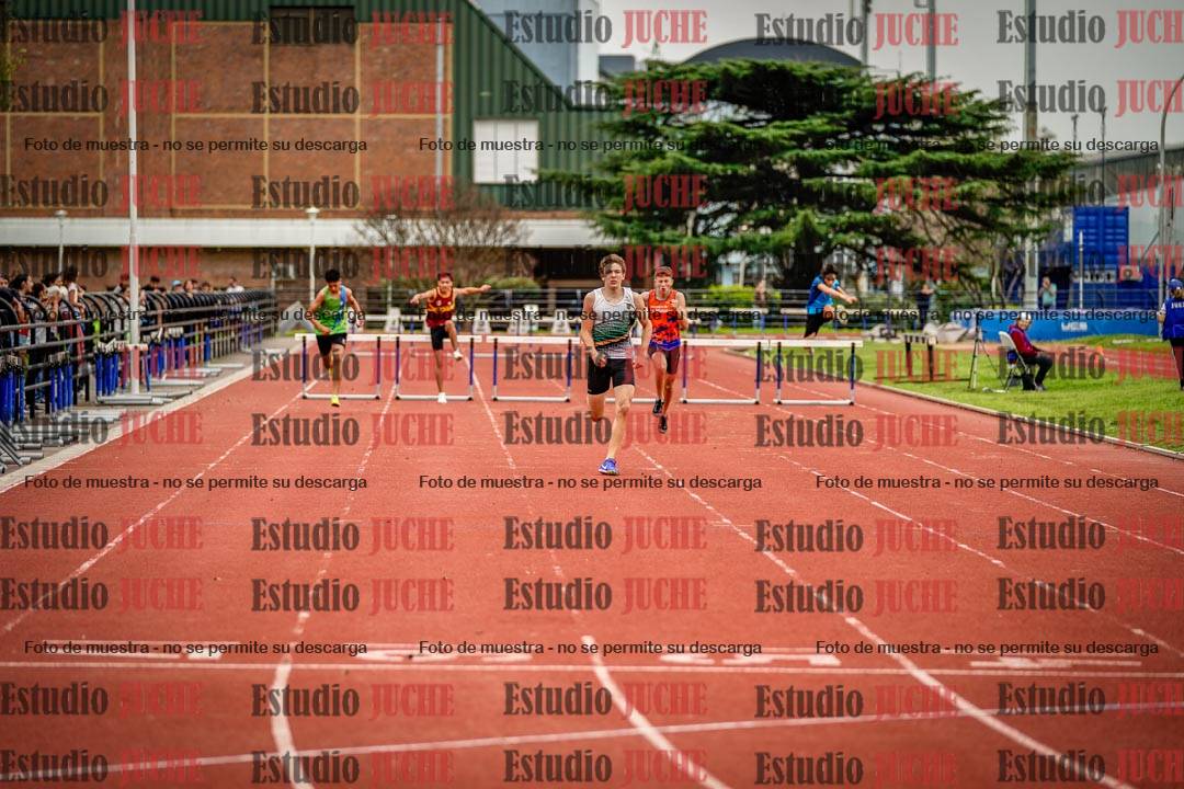 Fotos de los 295 m con vallas de varones